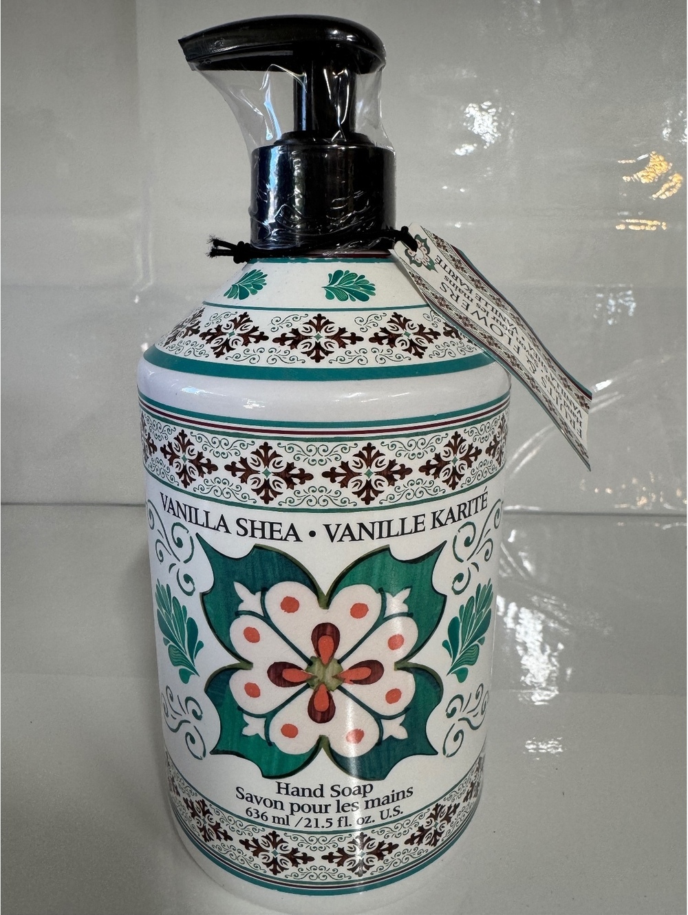 Fruits & Flowers Vanilla Shea Hand Soap 21.5 fl oz Pump Bottle